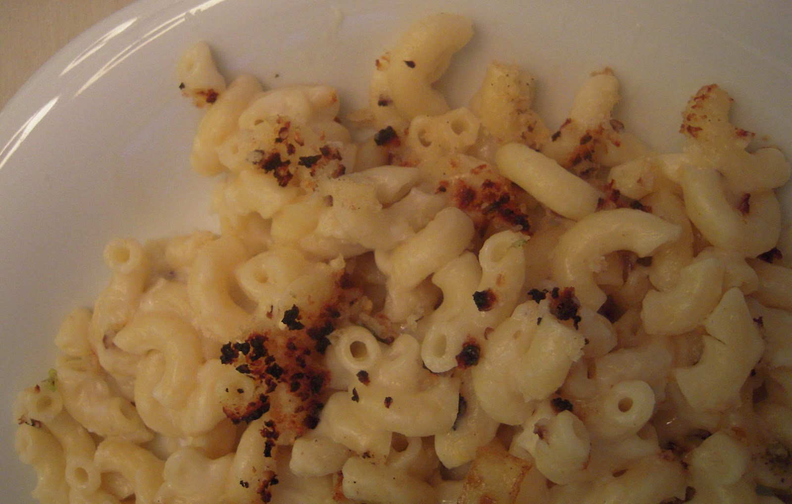 Key Ingredients Macaroni and Cheese with Truffle Oil