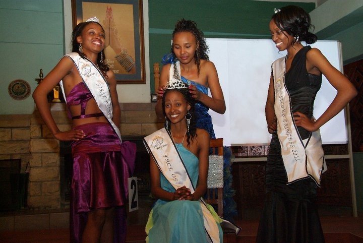+++ GOLD APPLE 69: MISS WORLD 2012 - AFRICA CANDIDATES - Page 6 Nomazondo+Mphakisoane_Face+of+Lesotho-Miss+Lesotho+2011+%25284%2529