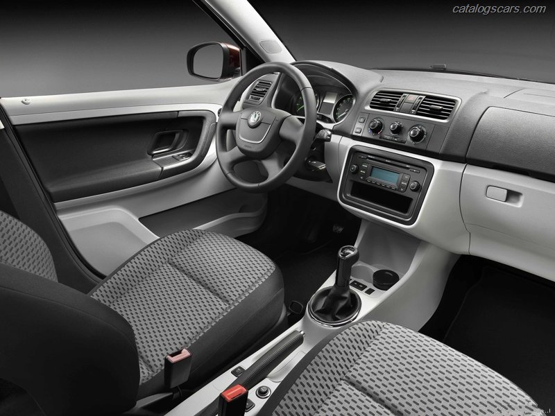 صور سيارة سكودا فابيا كومبى 2011 - اجمل خلفيات صور عربية سكودا فابيا كومبى 2011 - Skoda Fabia Combi Photos Skoda-Fabia_Combi_2011_15.jpg