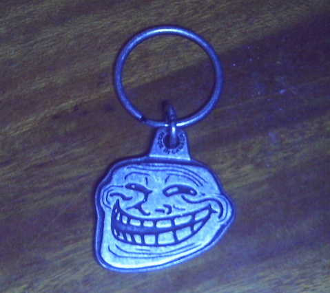 trollface-keychain.JPG