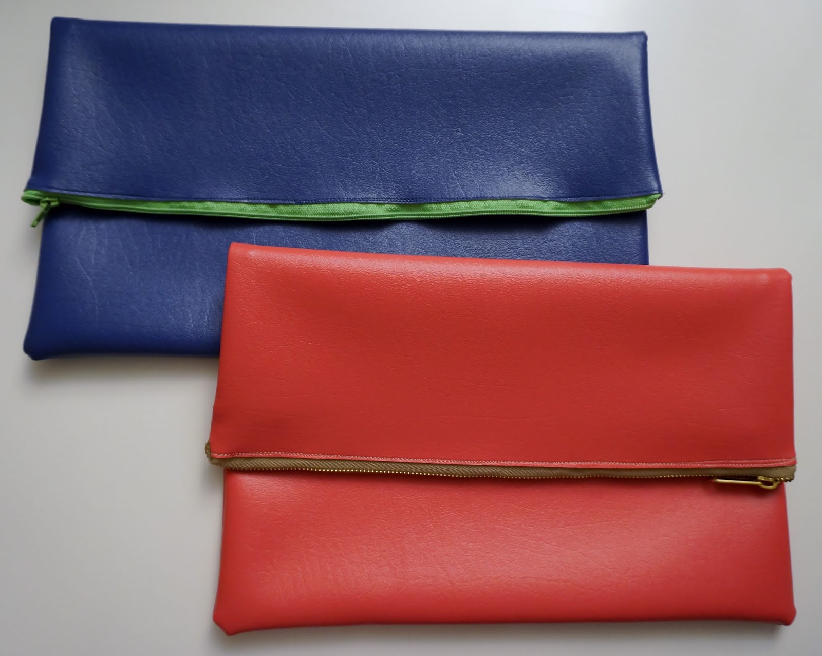 Moments of Delight...Anne Reeves DIY Marine Vinyl Clutches