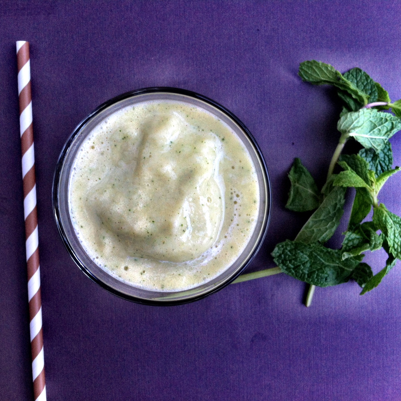 A Simply Raw Life PINEAPPLE + GINGER + MINT SMOOTHIE