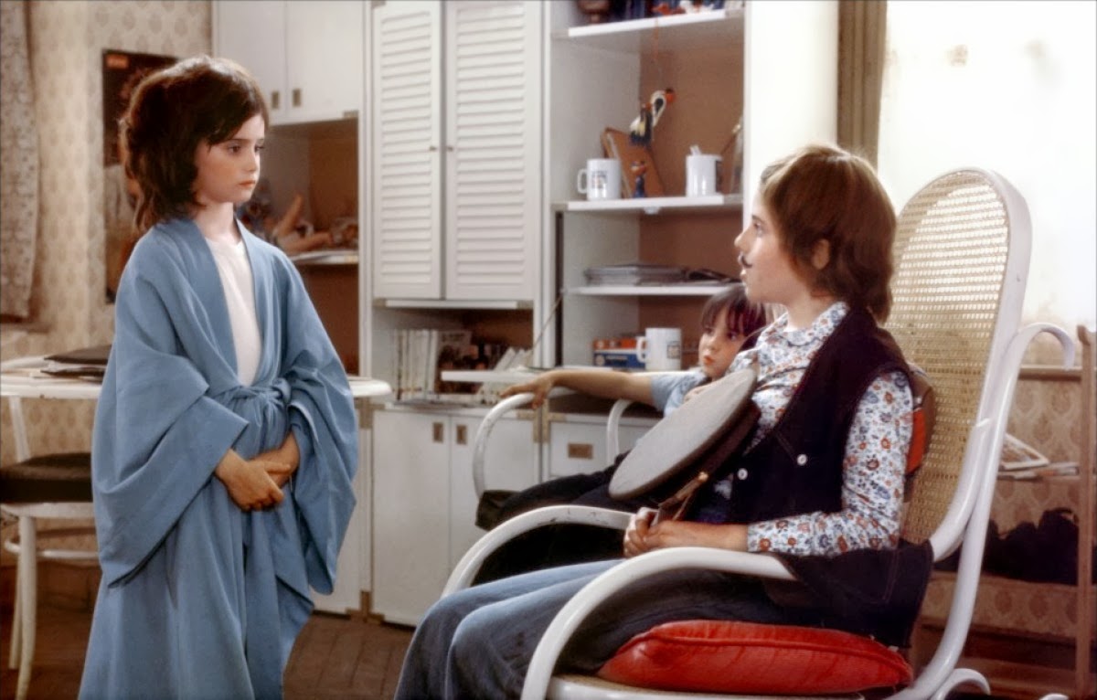 Cría cuervos summary image