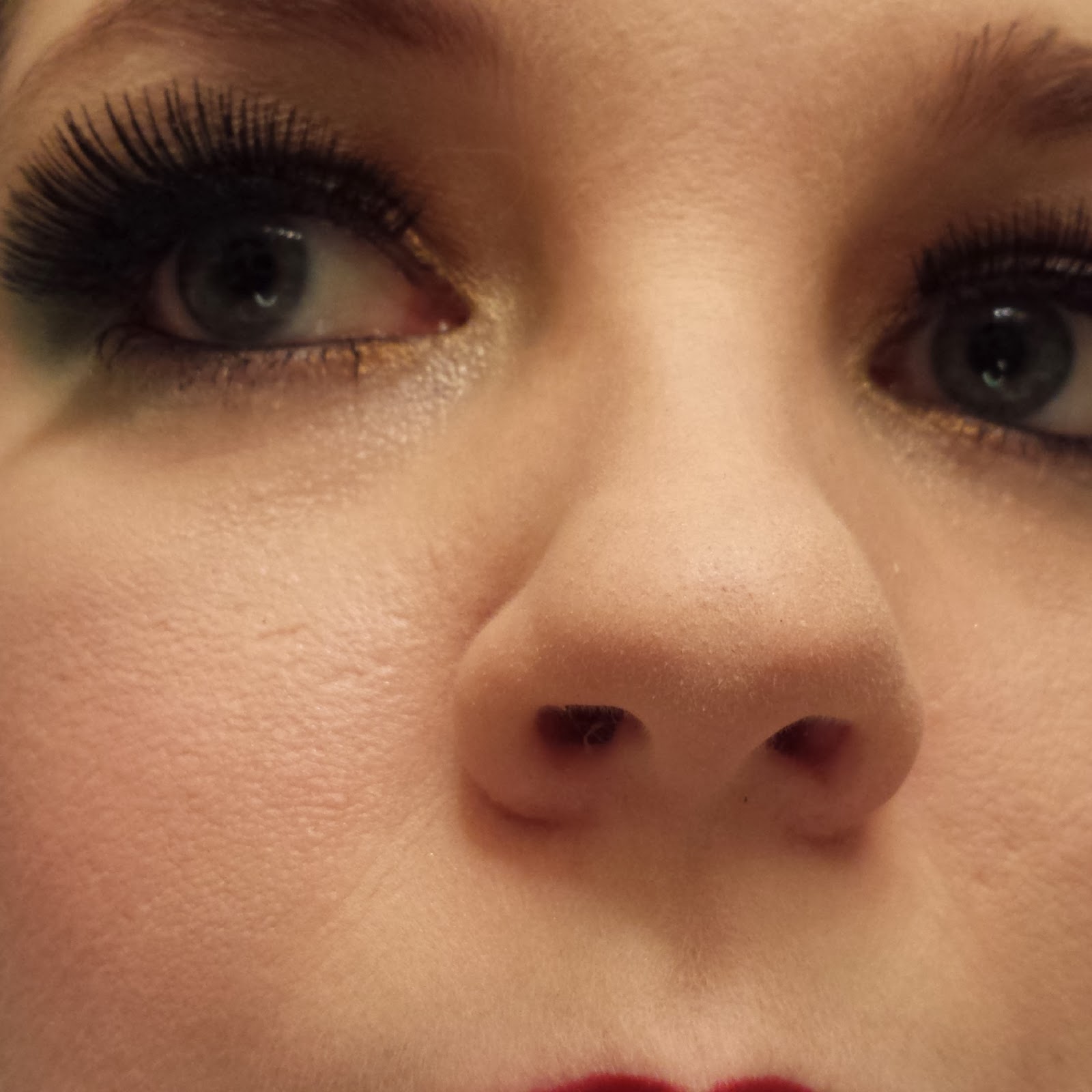 Bat An Eyelash Happy Holidays!