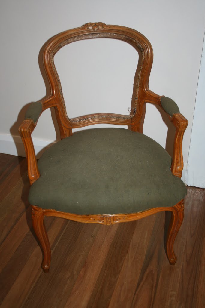 Lilyfield Life Easy Upholstering of a French Louis Chair