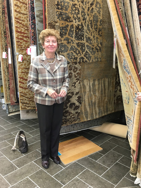 Jeanette Shallop  Indianapolis Rug Winner - October 2015