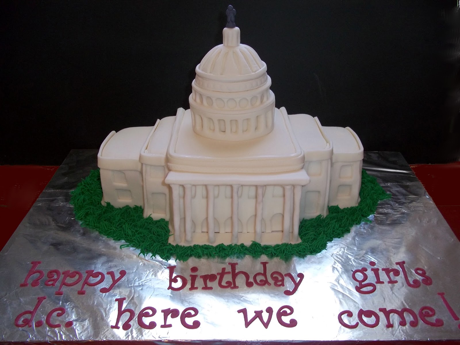 Violet's Custom Cakes The Capitol Building