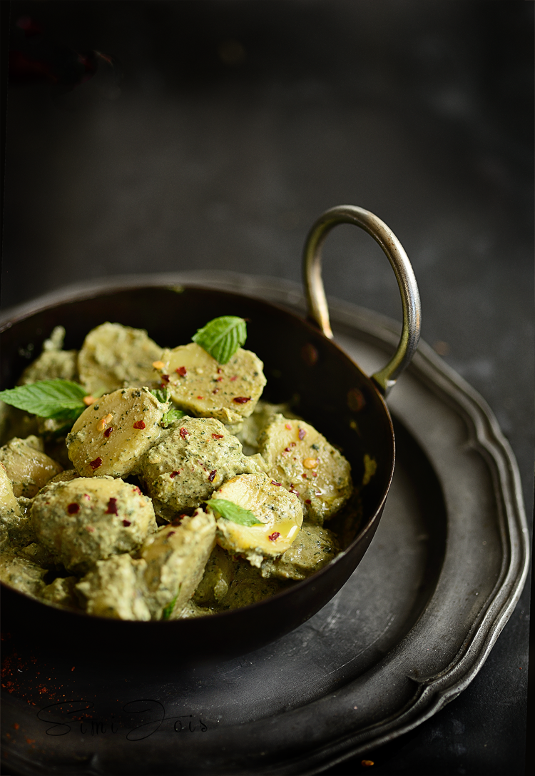 #PotatoMintSalad #PotatoMintCurry #BabyPotatoes #Vegetarian #Indian #Curry #REcipe #SimpleCook #FoodPhotography  #SimiJoisPhotography 