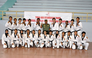Anggara-otaku: Taekwondo Indonesia Target 5 Emas di Sea Games 2011