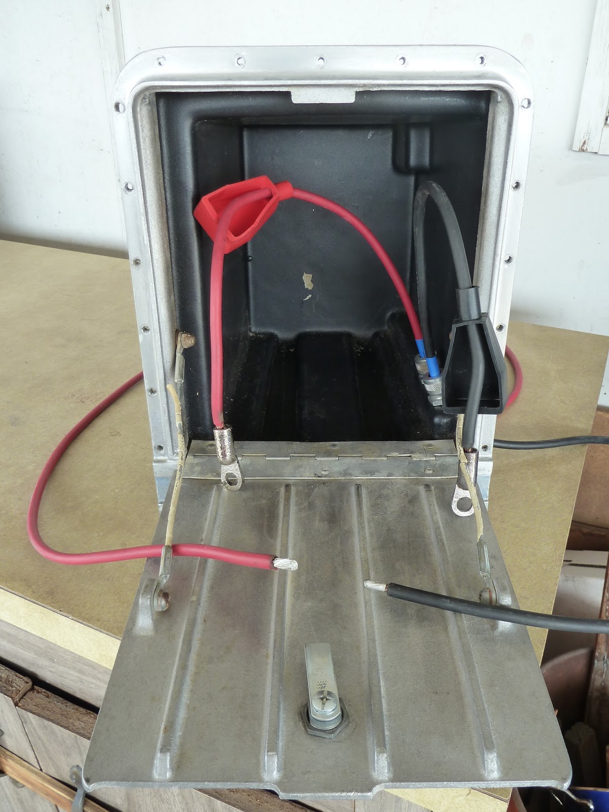 Battery Box Replacement 79 Airstream International