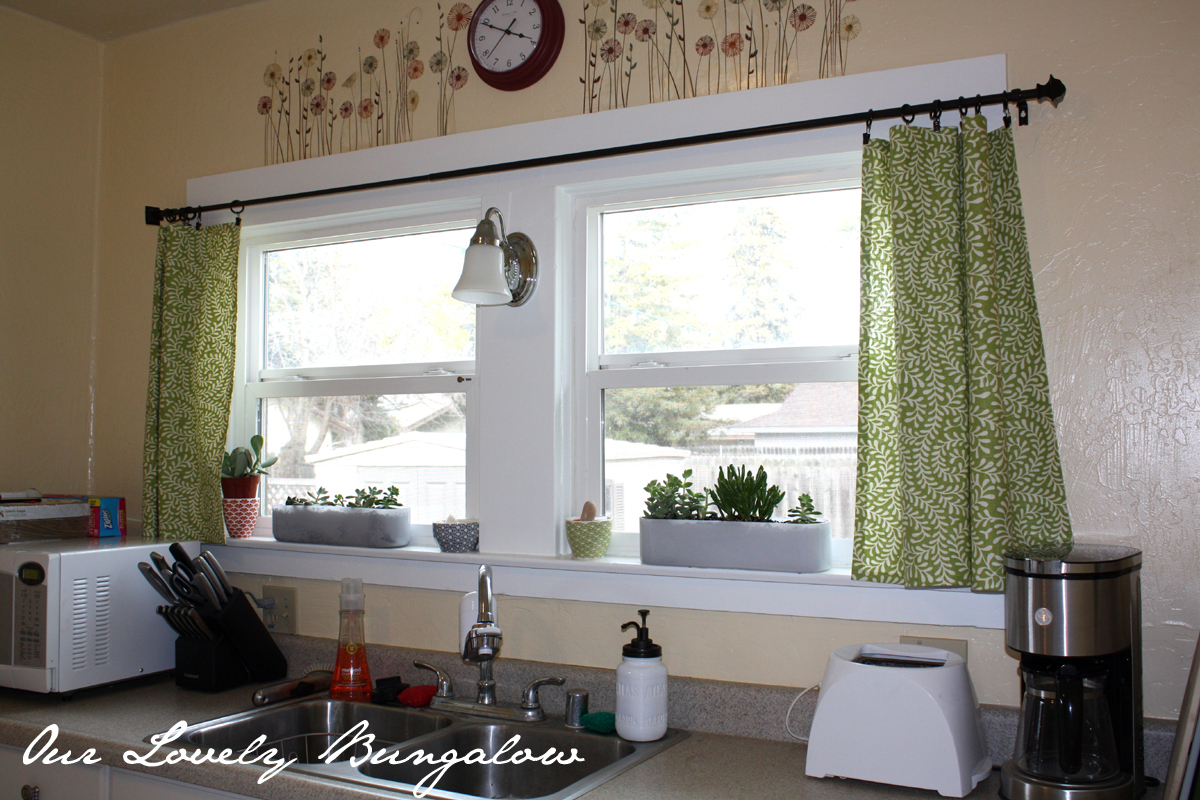 Kitchen Curtains!