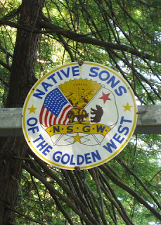 Round sign with the insignia of the Native Sons of the Golden West.
