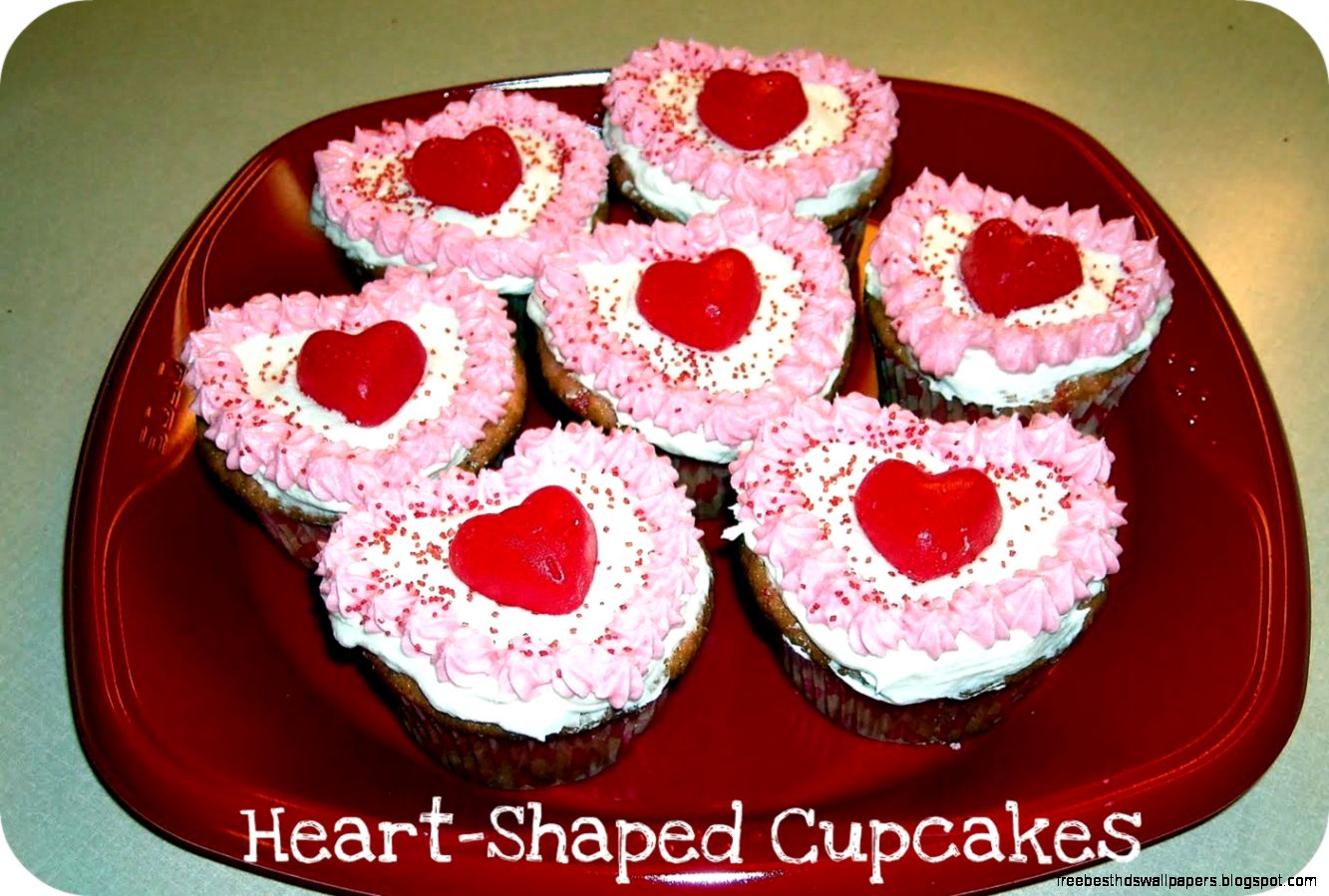 Heart Shaped Valentine Cupcakes without a fancy pan Six Heart Shaped Valentine Cupcakes without a fancy pan Six