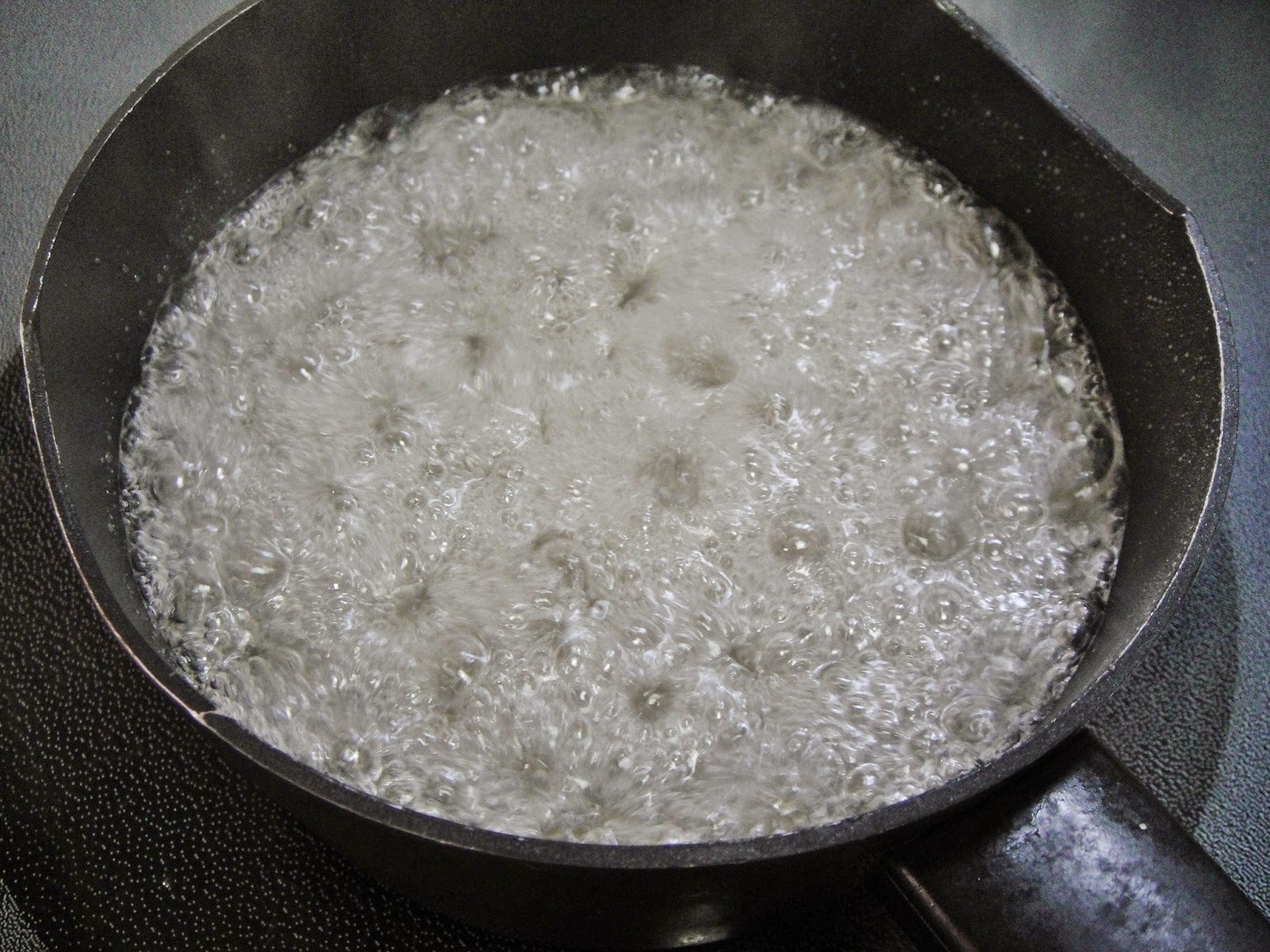 Maryam's Culinary Wonders 800. HomeMade Marshmallow (No Thermometer!)