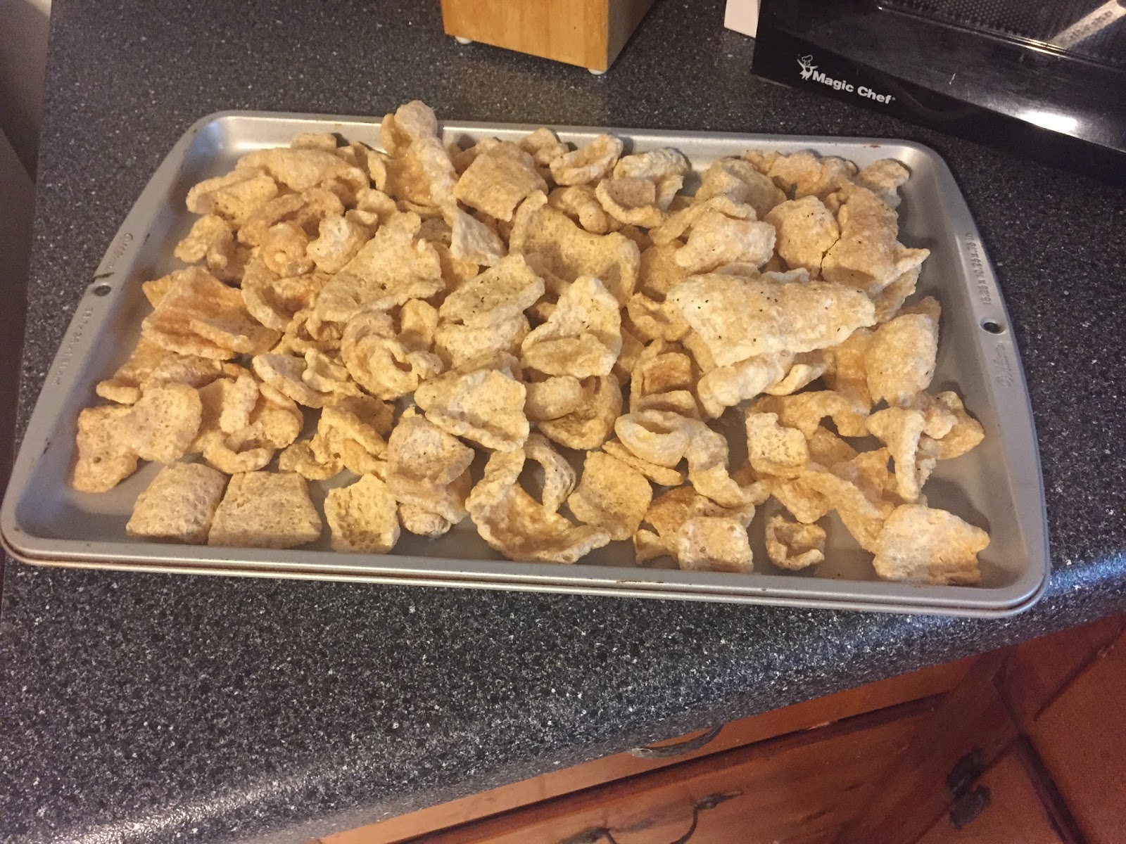 The extraordinary life of the average woman Low Carb Pork Rind Nachos