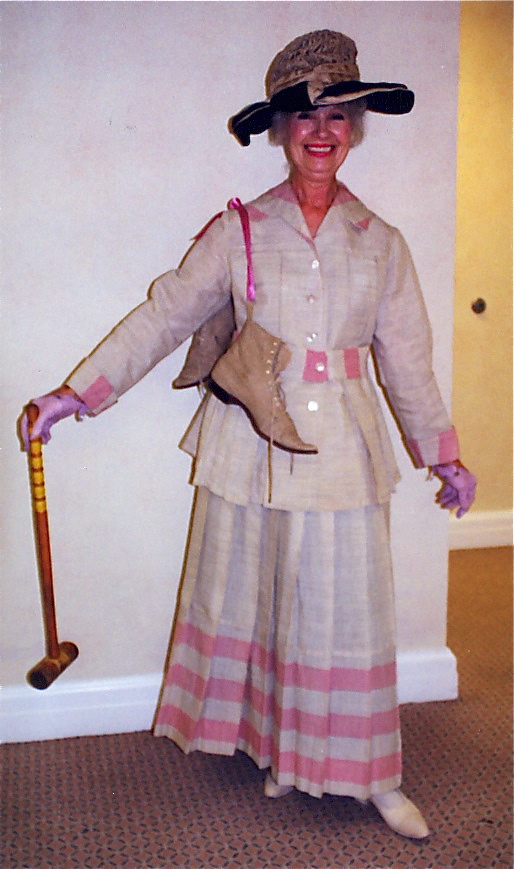 WayWeWore Vintage 1910 Croquet Ensemble