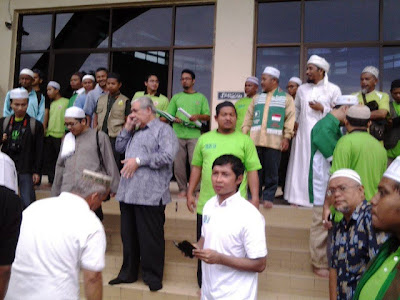 Gambar Perarakan Calon Pas Dan Barisan Nasional Pilihanraya Kecil Kuala Besut