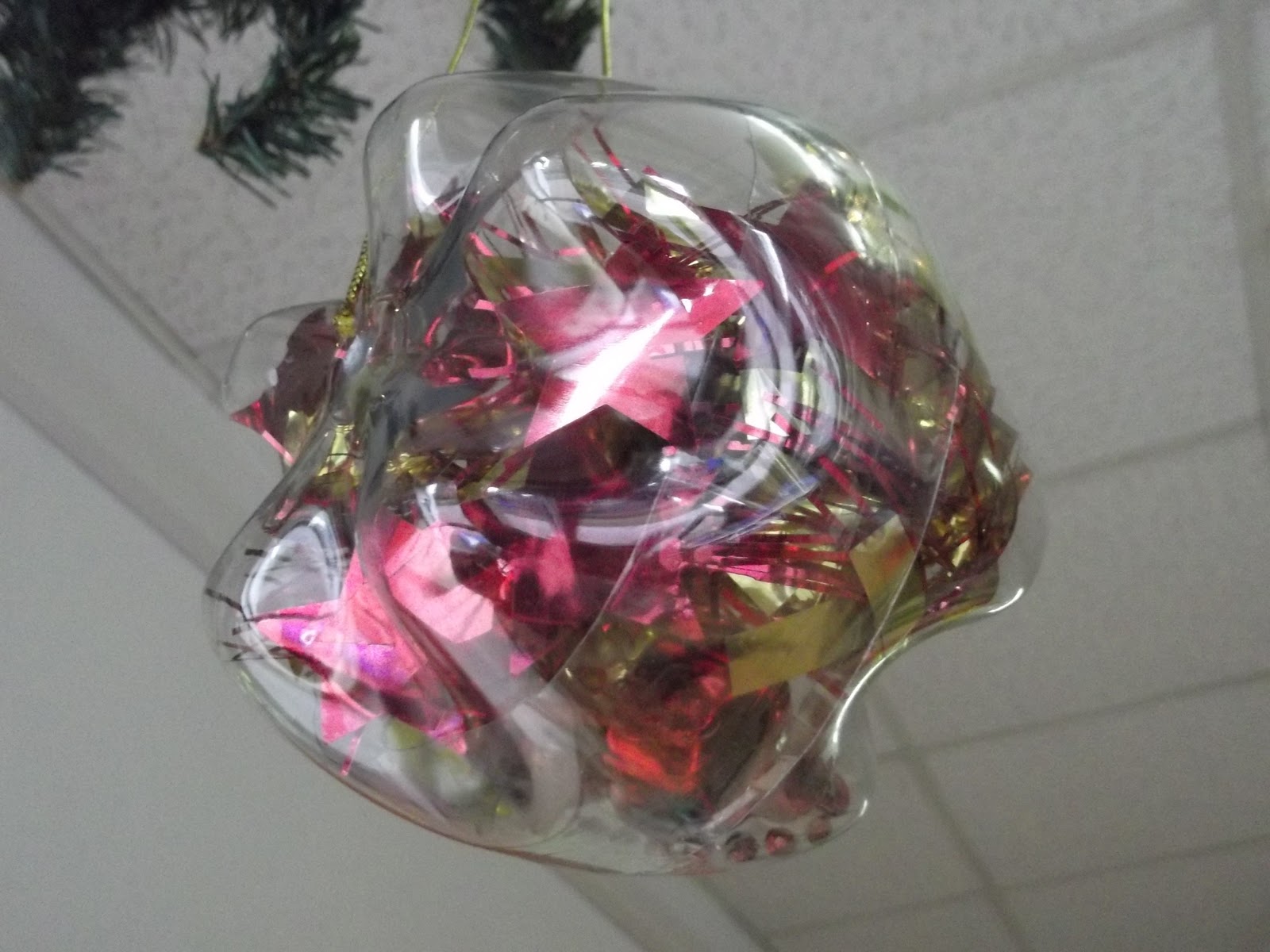 Lavoretti Di Natale Con Bottiglie Plastica.Palle Di Natale Con Fondi Di Bottiglie Pet 1000 Idee