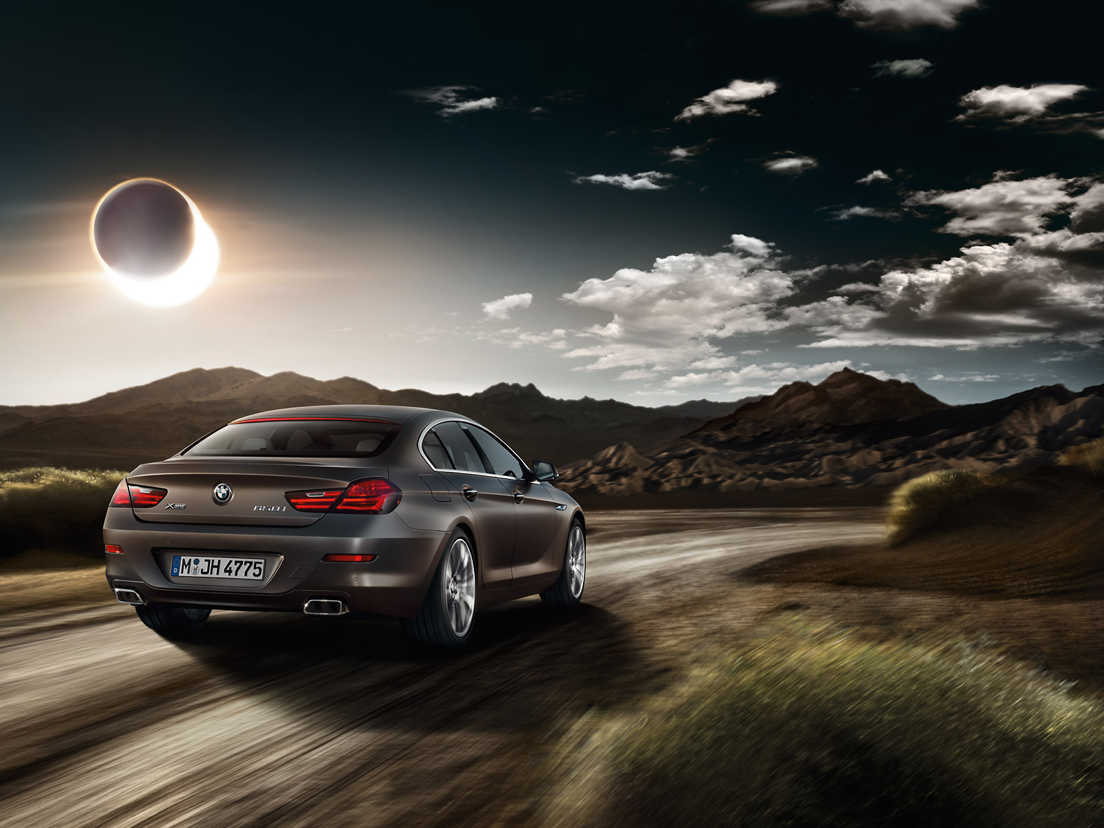 http://3.bp.blogspot.com/-qZaKwLqvtVY/UGJ8x9gkYtI/AAAAAAAAEUw/D5VhPIJXhtw/s1600/BMW_6_Series_Gran_Coupe_Wallpaper_02_1600x1200.jpg