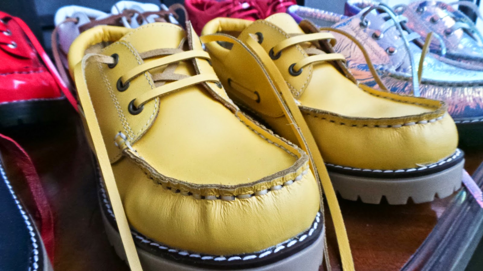 BACK TO SCHOOL BANANA FISH! RUBIA MALA DE LA MODA