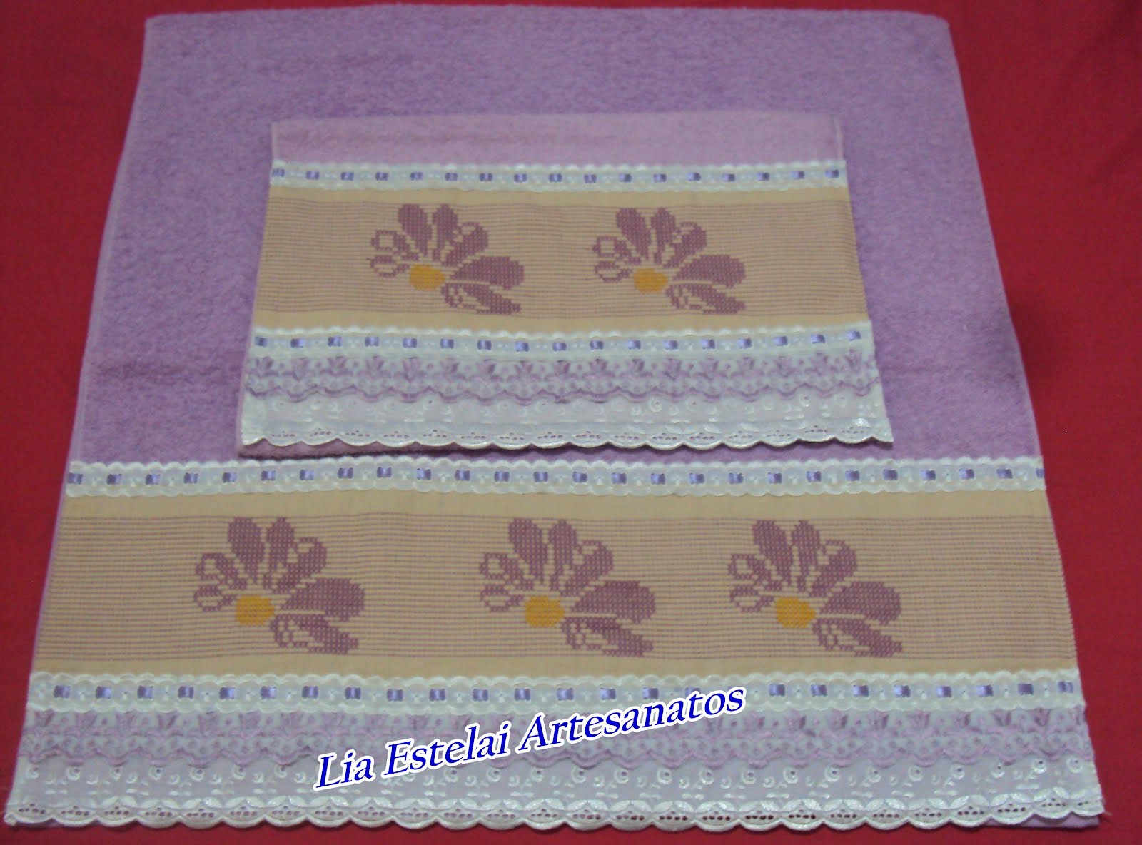 Lia Estelai Artesanatos: Toalhas em Ponto Oitinho e os Gráficos