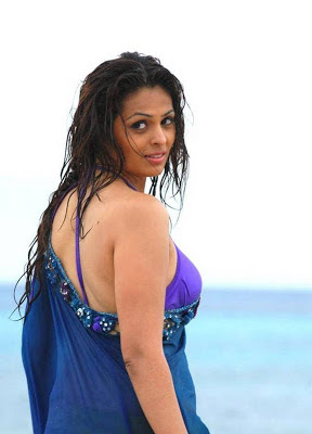 Anjana Sukhani's like place sexy view