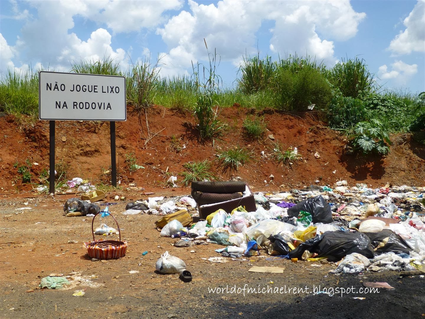 World Of Michael Trent Brasil Don't Throw Garbage On The Road