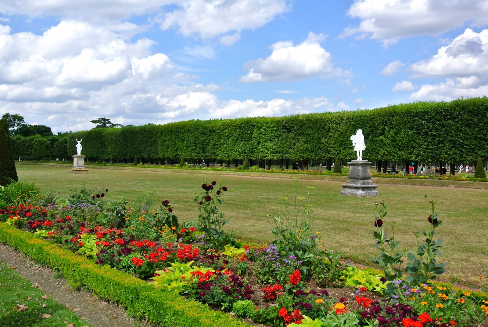 danielle abroad: living la rêve in saint-germain-en-laye