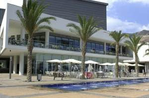 Madeira luxos obras Madeira luxos obras buraco