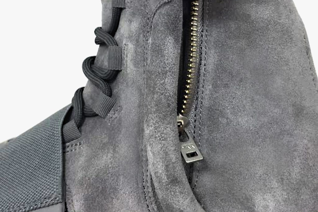 Adidas Yeezy 750 Boost Men 's Shoes and Accessories for