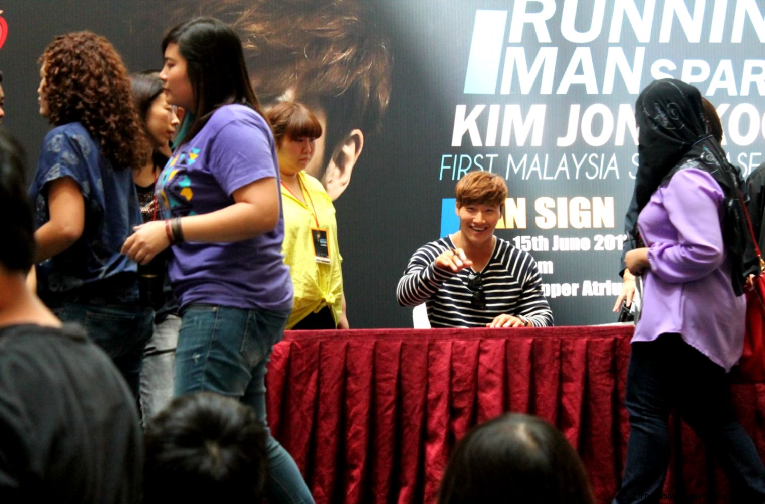 Esok kul 1130pm oppa balik Korea Sedih sgt Hopes oppa dtg Esok kul 1130pm oppa balik Korea Sedih sgt Hopes oppa dtg