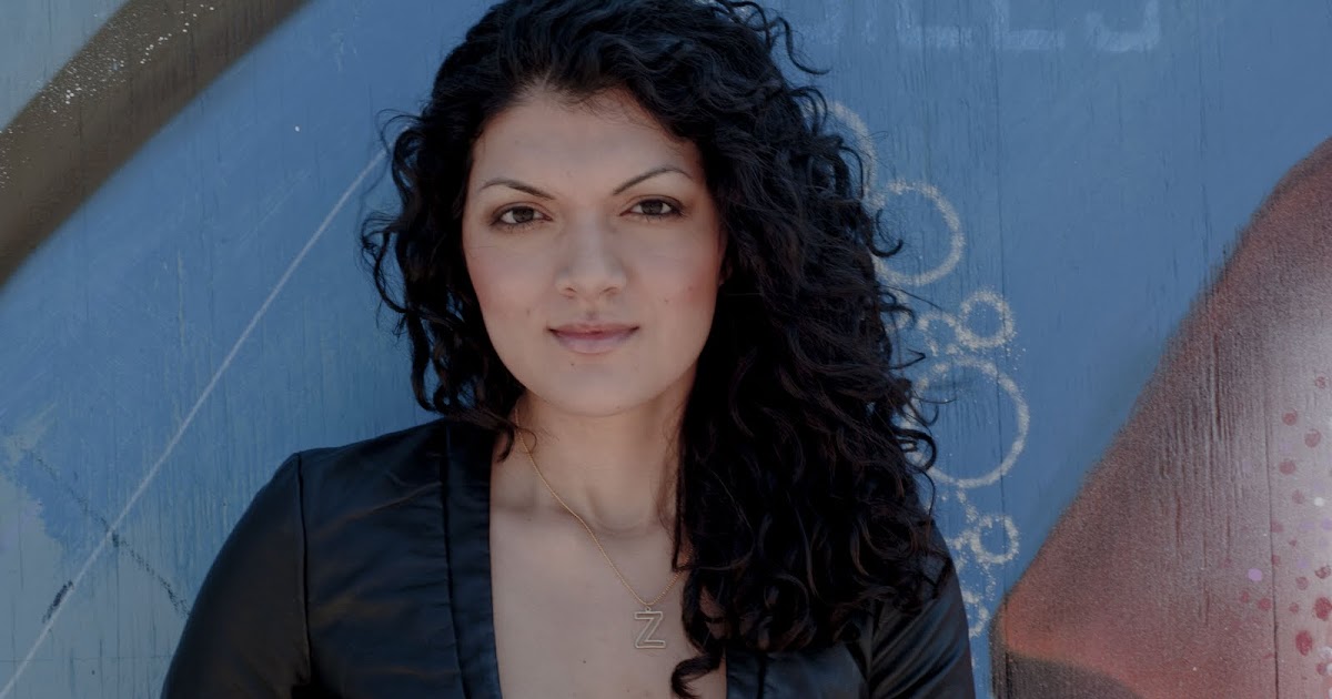 Pirate Penguin's Reads Interview with Zoraida Córdova, author of THE