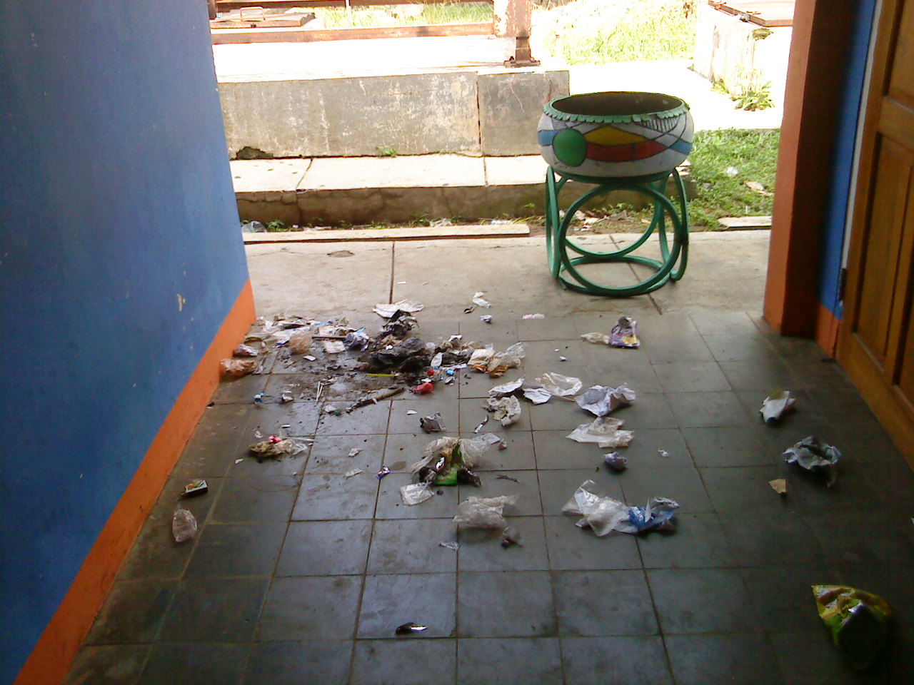 SMART = CLEAN SCHOOL Februari 2011