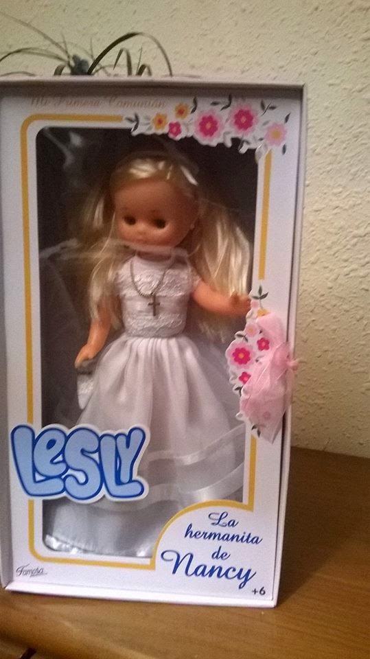 comprar muñeca lesly
