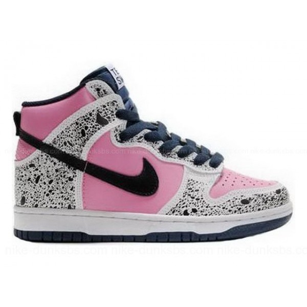 Bubblegum Nike Dunks