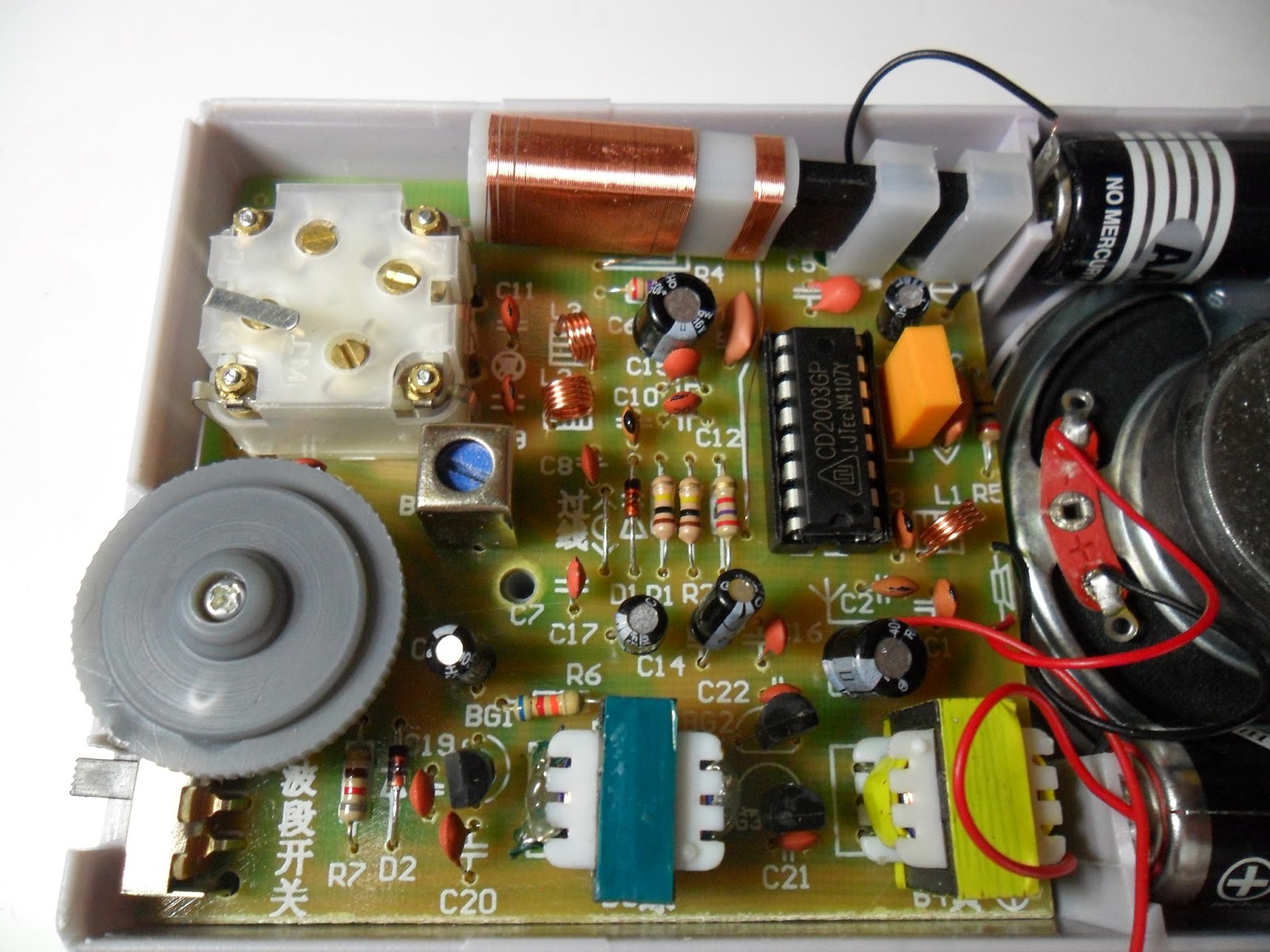 AM FM Radio Receiver kit with case and antenna