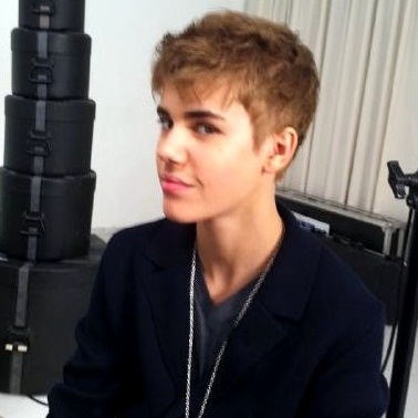 justin bieber haircut before and after 2011. justin bieber new haircut 2011