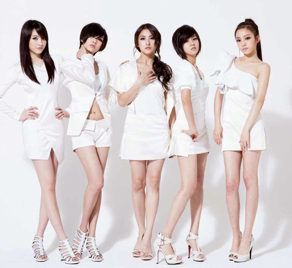 [Gambar] "Sebelum Dan Selepas " Artis K-pop Pemdedahan Kosmetik Yang