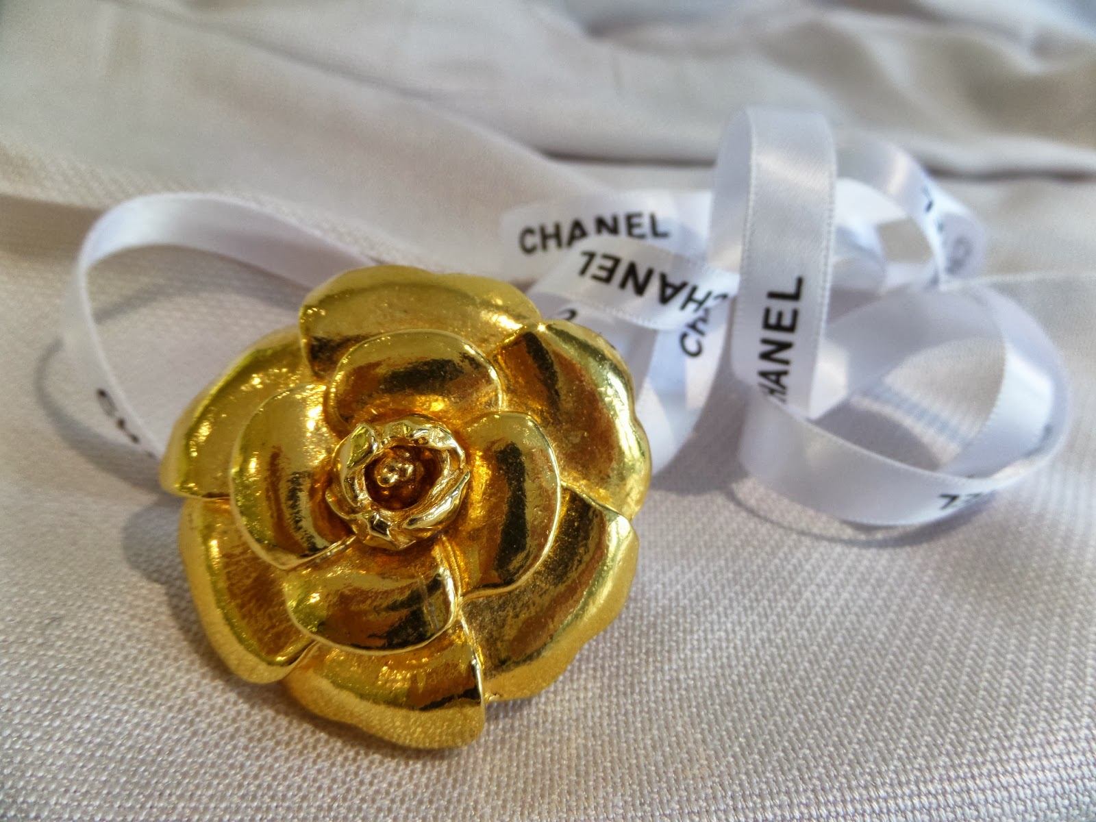 Vancouver Luxury Designer Consignment Shop 二手奢侈品寄卖店 Vintage Chanel