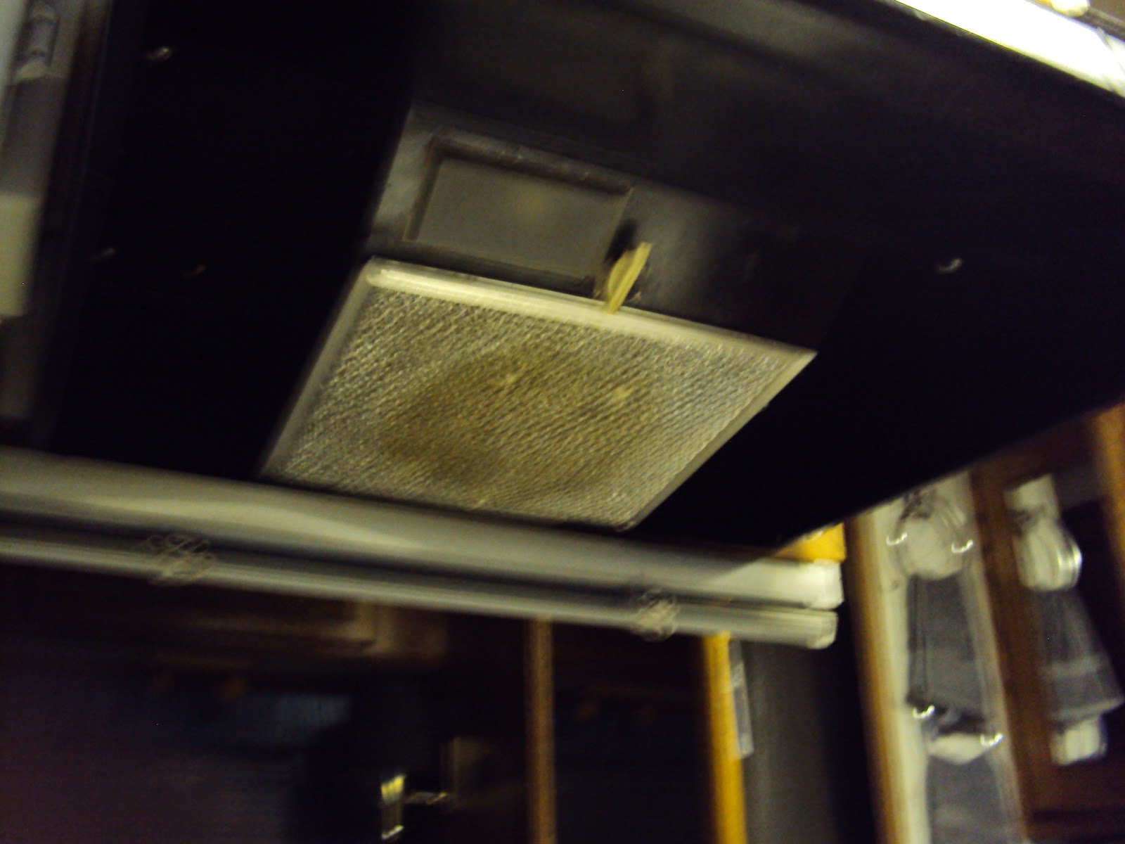 WanderMan Clean Your Stove Vent Grease Screens!