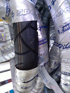 [Image: vo%2Bxe%2Bmichelin%2Bkhong%2Bruot%2Bcho%...%2Bcap.jpg]