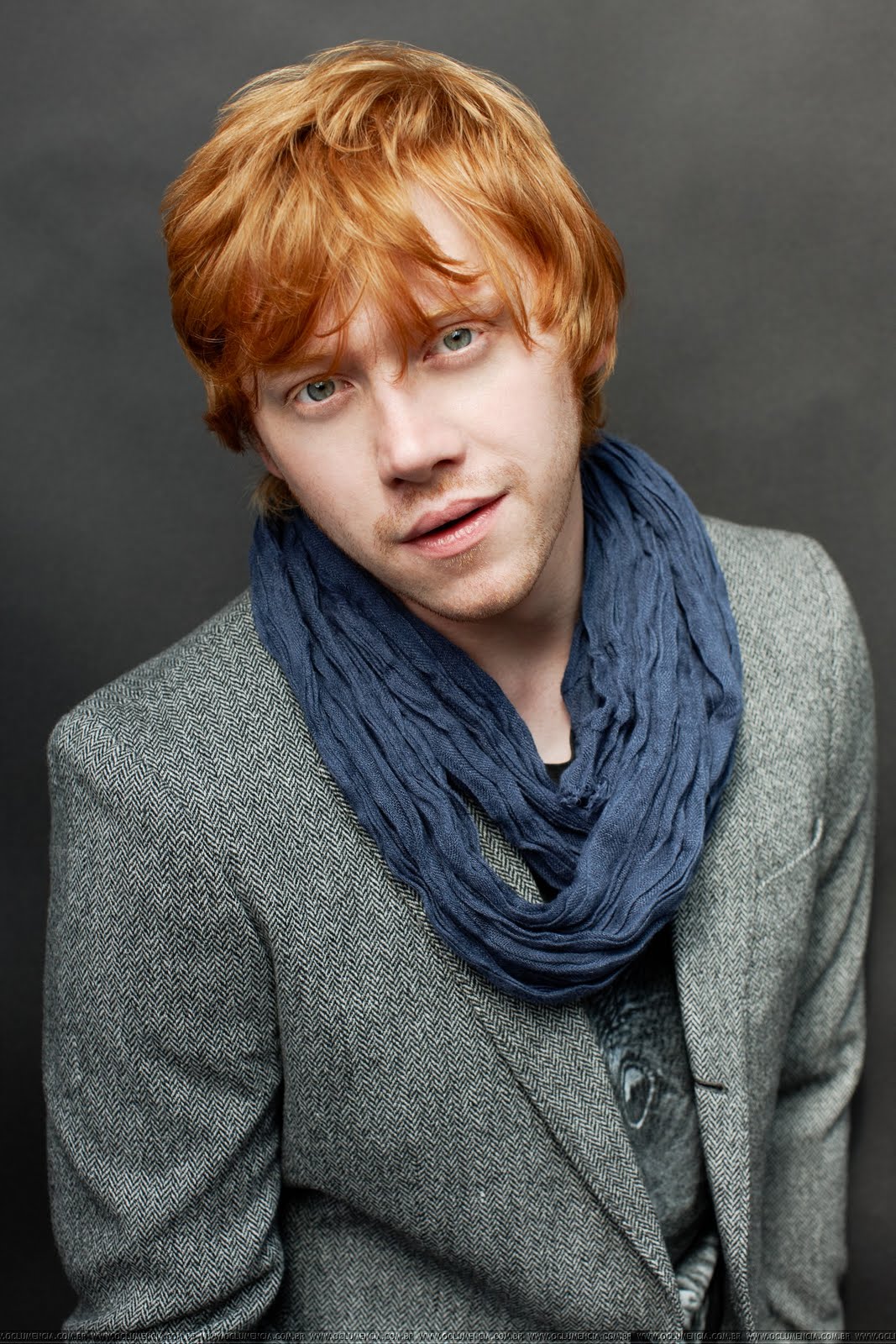 http://3.bp.blogspot.com/-qsr8Y1oG8YY/TbCanb2DBxI/AAAAAAAACr4/LzGxOttzK0U/s1600/RupertGrint_HP7PT1_Shoot_%25281%2529%2B%25281%2529.jpg