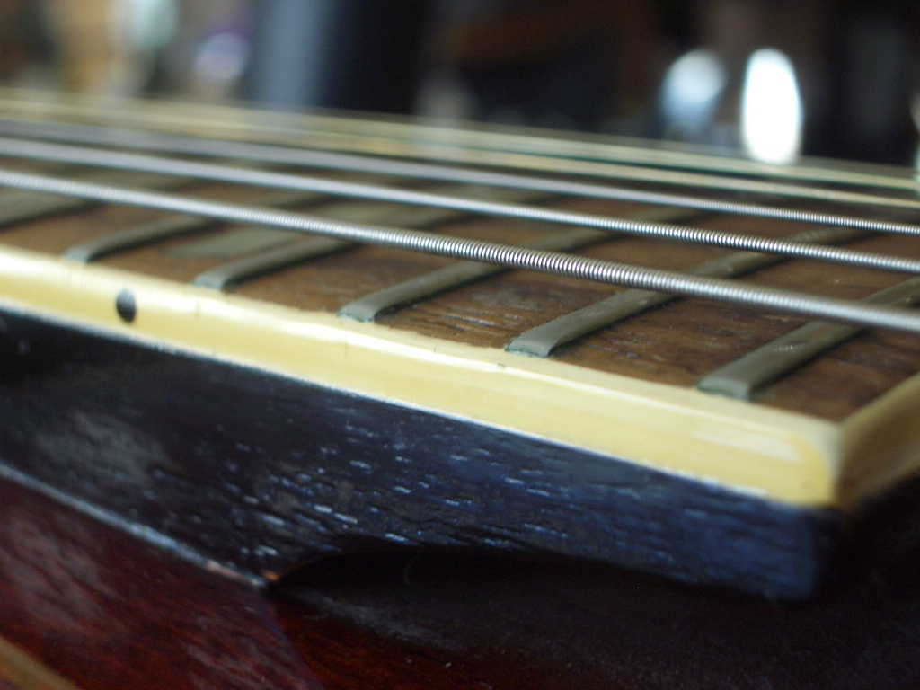 Guitar Snob Fret Job Gibson ES175 (1971) by Gryphon Stringed instruments