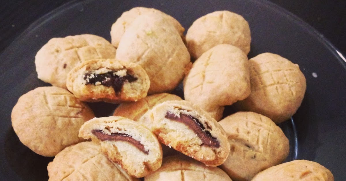 Nefis Yemekler Biskrem (Çikolata Dolgulu Kurabiye)