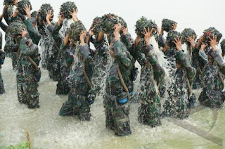 Ada Sekolah Pasukan Khusus Intai Amfibi Marinir Loh...