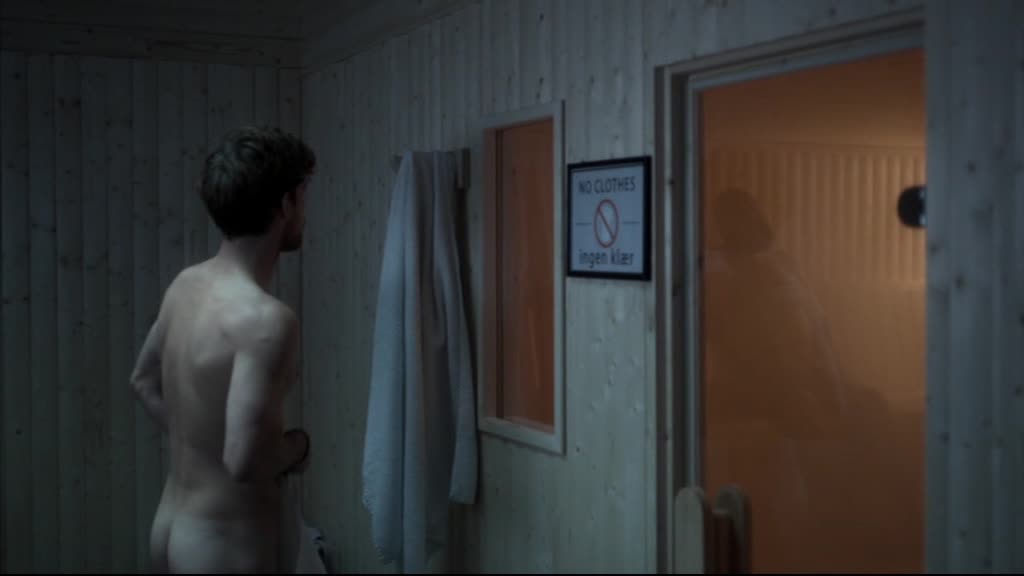 Luke Treadaway - Naked in "Fortitude" .