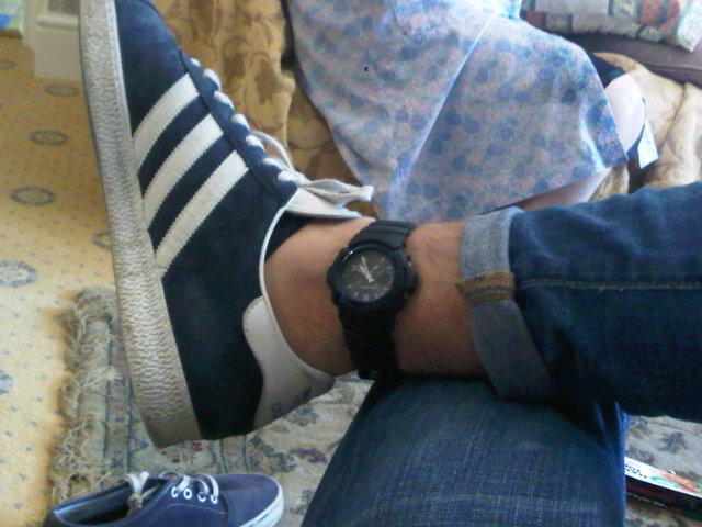 Rants and Reviews: Wearing your watch on your ankle...