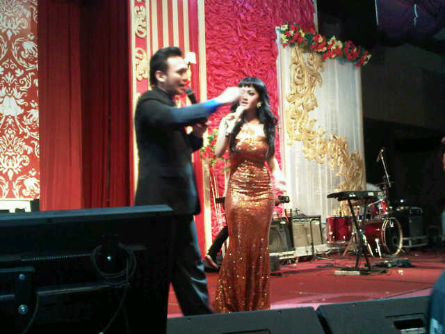 Mr. Eric Young with Julia Perez on stage