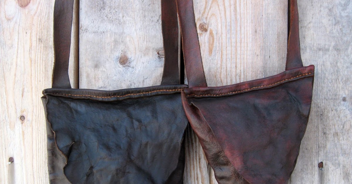 Ewing's Creek Pouches and Accoutrements Pair of simple leather shot