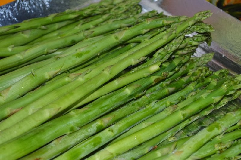 Mely's kitchen Asparagus with Oyster Sauce